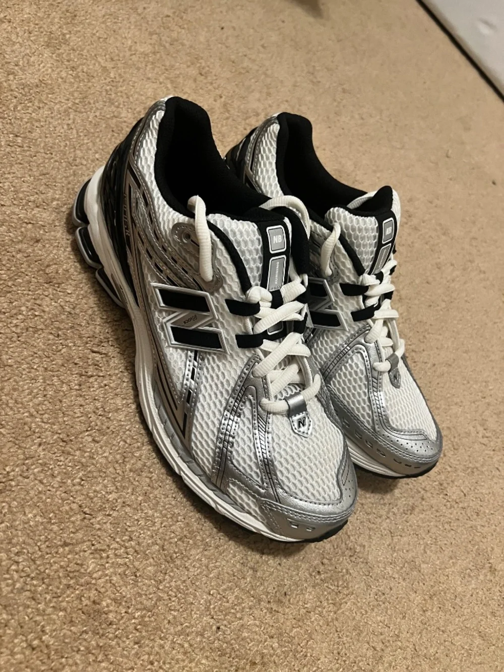 New Balance 1906R Metallic Silver Black - Men's 9.5 / Women's 11 (Brand New)